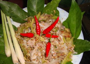 Mua thịt chân giò về đừng luộc nữa, chế biến theo cách này đảm bảo ngày nào cũng thèm ăn, vì ngon “quên sầu”