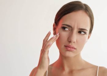 Tổng hợp 7 bí quyết chăm sóc da dầu và điều trị mụn ẩn