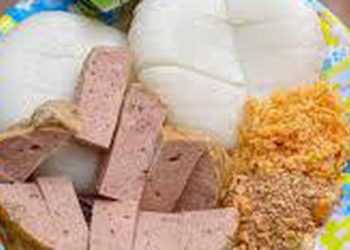 Ngọt thơm cơm nắm muối vừng của bà ngoại làm như đặc sản, ngon hơn cả làng nghề nổi tiếng ngày nay