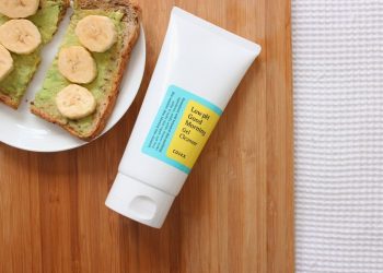 Review sữa rửa mặt dịu nhẹ Cosrx Low Ph Good Morning Gel Cleanser