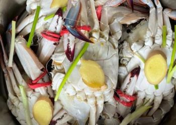 Dù ngon đến mấy nhưng tuyệt đối không ăn cua, ghẹ cùng thứ rau hay ăn và thứ nước ngày nào cũng uống này