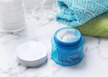 Review kem dưỡng ẩm dành cho da khô nhạy cảm Bioderma Hydrabio Crème