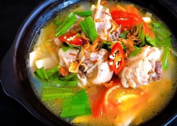 Thịt gà nấu măng chua kiểu này, đảm bảo ngon thanh đến mức gà luộc, gà rang tạm thời bị “bỏ rơi”