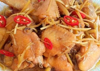 Bố chồng bỏ ăn vì món gà ram gừng của nàng dâu mới, nguyên nhân khiến con trai cũng không thể ngờ