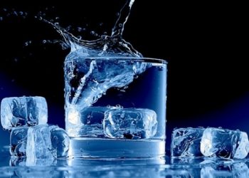 Giảm béo nhanh chóng chỉ bằng ly nước đá