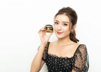 Á hậu Huyền My tiết lộ bí kíp trị nám da với Dongsung khiến chị em lùng mua bằng được