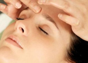 Cách xoa bóp giúp giảm stress có thể áp dụng mọi lúc, mọi nơi