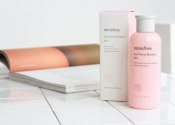 Review nước hoa hồng cân bằng độ ẩm Innisfree Jeju cherry Blossom Skin