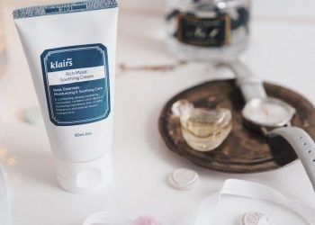 Review kem dưỡng ẩm Klairs Rich Moist Soothing Cream: Phù hợp cho mọi loại da