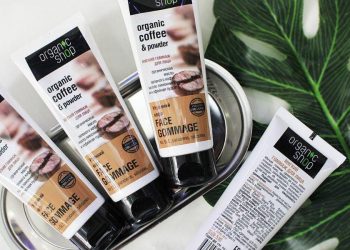 Review kem tẩy tế bào chết cho da mặt Organic Shop Organic Coffee and Powder: sức mạnh làm sạch da đến từ hạt cà phê
