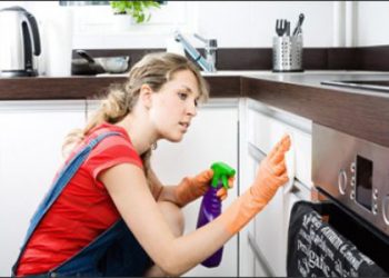 5 mẹo tẩy rửa hiệu quả đồ dùng nhà bếp ngay cả với vết bẩn “khó nhằn”