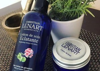 Review toner hoa phong lữ và cúc bất tử Christian Lenart Lotion: chiết xuất từ thảo dược nâng niu làn da của bạn