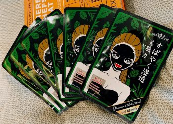 Review mặt nạ tràm trà SEXYLOOK Tea Tree Anti Blemish Black Facial Mask: Bừng sáng làn da và ngừa mụn quay trở lại