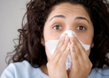 Làm thế nào để đảm bảo giấc ngủ ngon khi bị ngạt mũi, khó thở?