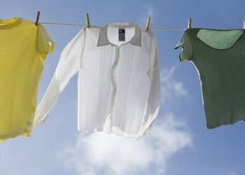 Bí quyết tẩy vết ố vàng trên quần áo bằng những nguyên liệu đơn giản