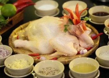 Gà luộc, kho hay rang đã chán lắm rồi, thử làm kiểu mới này xem, rất ngon và bon miệng!