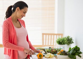 Giải đáp: Phụ nữ mang thai có được ăn thịt chó không?