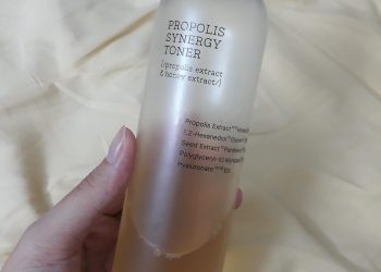 Review nước cân bằng da chiết xuất keo ong Cosrx Propolis Synergy Toner có tốt không?