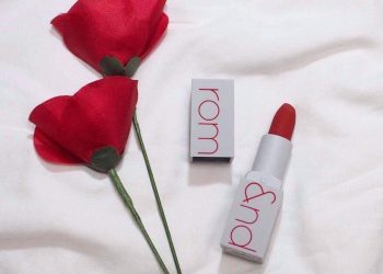Review son Romand Zero Gram Matte Lipstick: Son lì siêu mịn môi