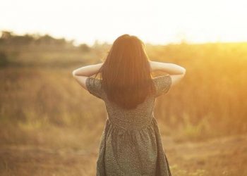 Stt yêu đơn phương thả thính, “nói ít hiểu nhiều”