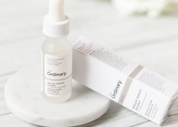 Review tinh chất trị mụn The Ordinary Salicylic Acid 2% Solution: cải thiện tình trạng mụn đáng kể cho da