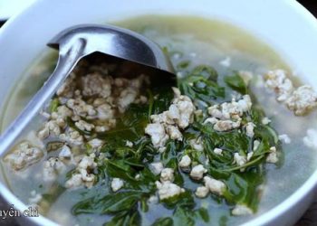 Lạ kì loài cây tên gọi mĩ miều, đến bò cũng không buồn gặm lại là món ăn nhiều người mê đắm, tận dụng được từ lá đến hoa