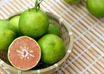Mẹo hay từ chanh trị mụn, ngăn ngừa rụng tóc vô cùng hiệu quả
