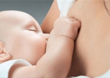 Sữa mẹ còn có tác dụng chữa bệnh tốt nhất dành cho bé