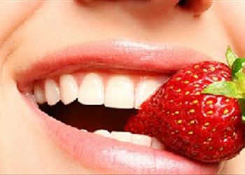 Mẹo hay cho nụ cười rạng rỡ từ những nguyên liệu thiên nhiên