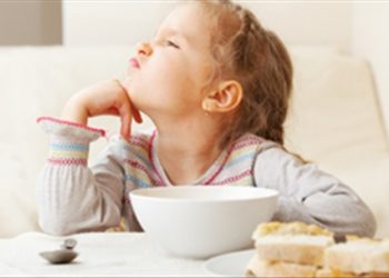 Mách nhỏ các mẹ 3 tuyệt chiêu để trẻ ăn uống lớn nhanh như thổi