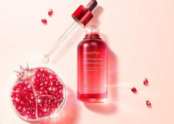 Review tinh chất Innisfree Jeju Pomegranate Revitalizing Serum: Dưỡng sáng và ngăn ngừa lão hóa da
