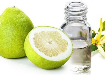 Mách bạn cách chăm sóc tóc gãy rụng với tinh dầu vỏ bưởi