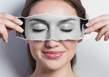 Nguyên nhân và cách giảm quầng thâm mắt ngay tại nhà