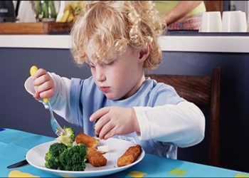 Bí quyết giúp hệ tiêu hóa của bé khỏe mạnh trong ngày Tết