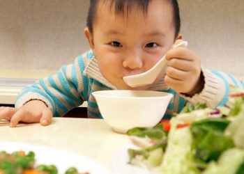 Mách mẹ 4 chiêu nấu cháo ngon siêu tốc đơn giản tại nhà