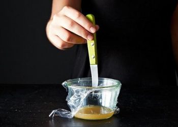 Năm mẹo diệt ruồi đơn giản giúp bạn xua đuổi lũ ruồi ra khỏi căn bếp