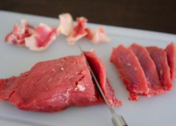 Những cách thái thịt bò mỏng và mềm cho nàng dâu vụng