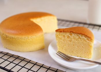 2 cách làm bánh bông lan bằng nồi chiên không dầu tiện lợi và cực ngon