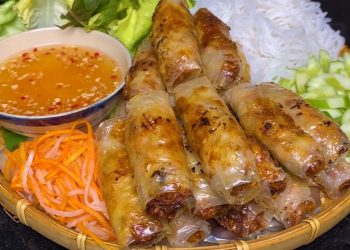 Bún chả giò: 3 cách làm thơm ngon, hấp dẫn khiến bạn không thể kìm lòng