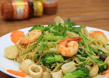 3 cách làm mì xào hải sản hương vị gần gũi, quen thuộc cho bữa ăn sáng dinh dưỡng