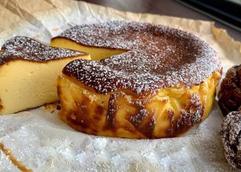 2 cách làm bánh cheesecake nướng “bùng cháy” tan chảy trong miệng