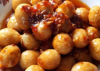 Cách làm trứng lòng đào rim sa tế đậm đà, ăn ngon quên lối về