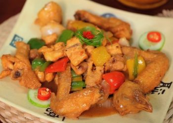 Chia sẻ cách làm gà xào Mãn Châu lạ miệng, thơm ngon dễ làm