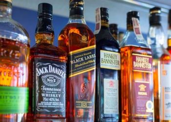 Rượu whisky là gì? Phân loại và cách uống rượu whisky cực chuẩn