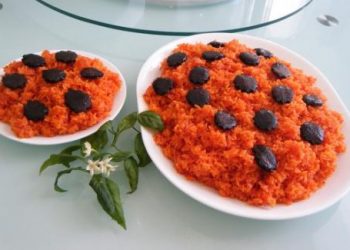 Cách nấu xôi gấc ngon, dẻo thơm cho mâm cỗ ngày Tết
