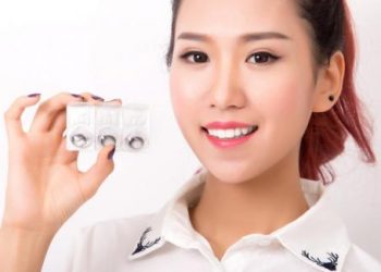 Không muốn rước thêm bệnh ở mắt thì bạn phải biết cách sử dụng kính áp tròng