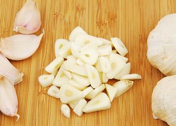 Cách sử dụng tỏi chữa cảm lạnh có thể bạn chưa biết