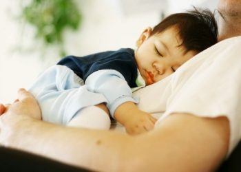 Mách mẹ một vài cách chăm sóc để trẻ khỏe trong mùa lạnh