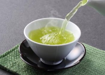Chữa phong thấp hiệu quả bằng một số bài thuốc ngâm chân