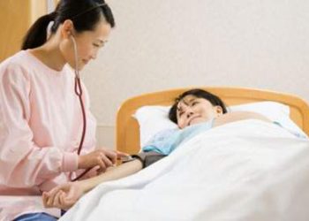 Xử trí thông minh khi tụt huyết áp đảm bảo an toàn cho người bệnh